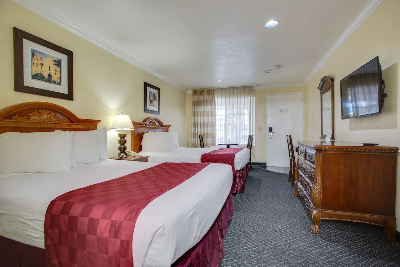 Best Inn & Suites Buena Park Eksteriør bilde